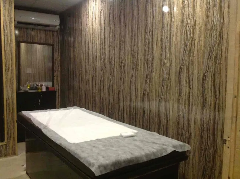 Honey Bee Spa Dwarka | spa in Dwarka | body massage service in Dwarka |