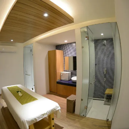 Honey Bee Spa Dwarka | spa in Dwarka | body massage service in Dwarka |
