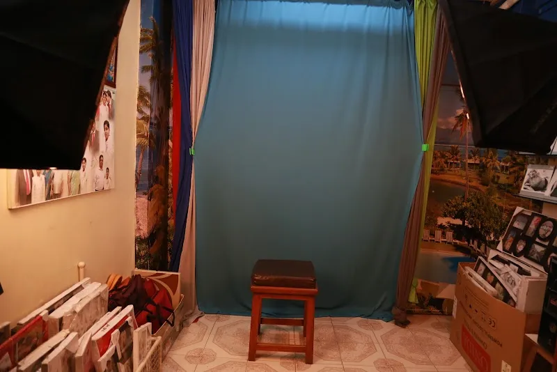 Max Photo Studio