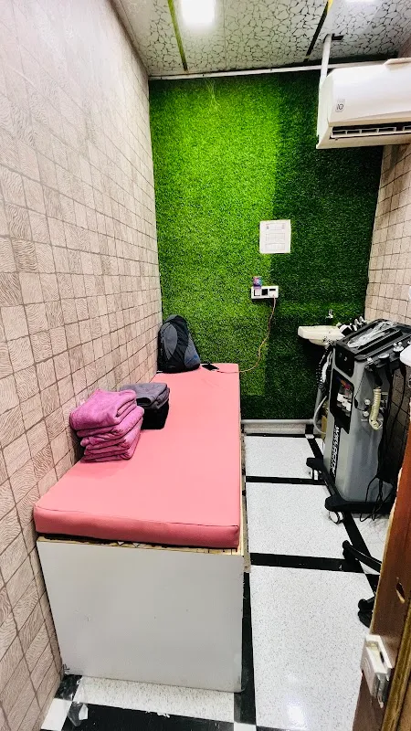 Royal Salon Mumbra
