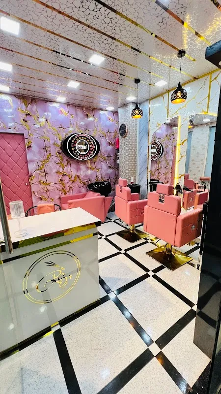 Royal Salon Mumbra