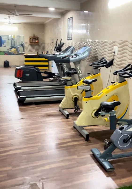 Brother’s Gym:-Best Gym in Sagarpur| Weight Loss Classes in Sagarpur| Aerobics Classes in Sagarpur