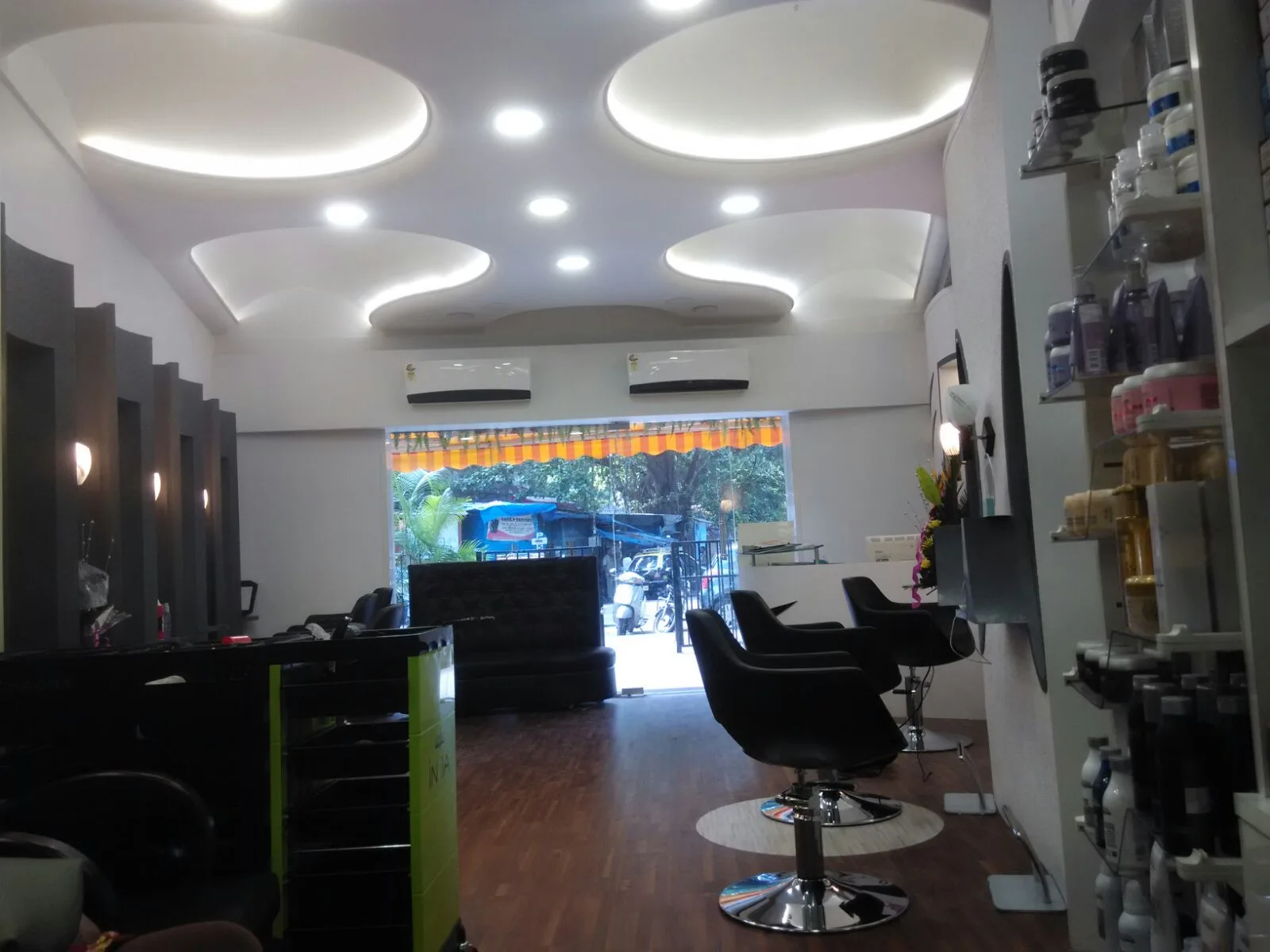 The Evolve Salon