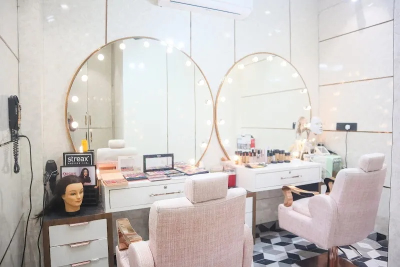 Blushberry Nextlevel Salon