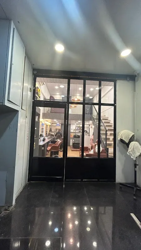 Hair Excuse Unisex salon