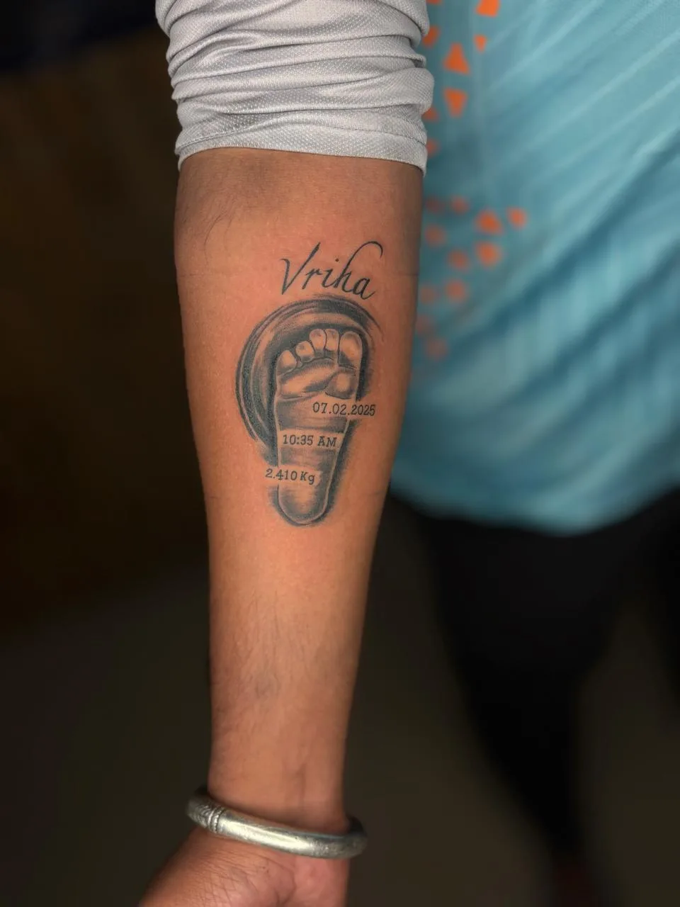 R"Tattoos & Piercing Studio