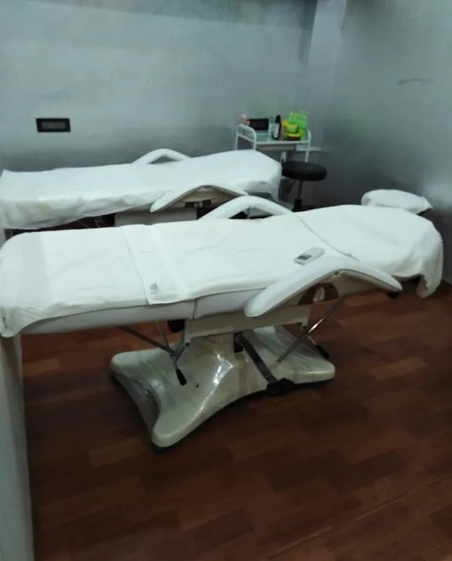 Indulge The Salon, Ram Mandir Square, Satya Nagar, Bhubaneswar