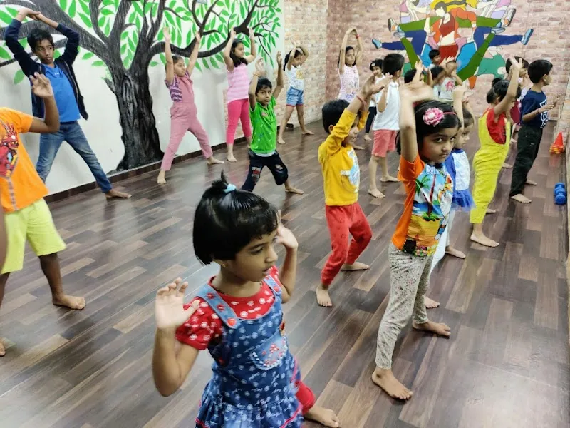 DAZZLE DANCE FITNESS STUDIO