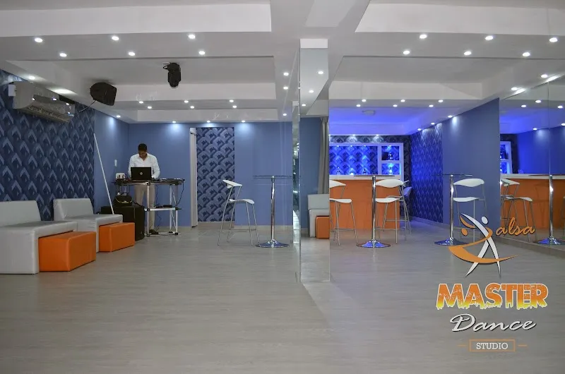 Master Dance Events (Esuela de Baile y Salon de Eventos)