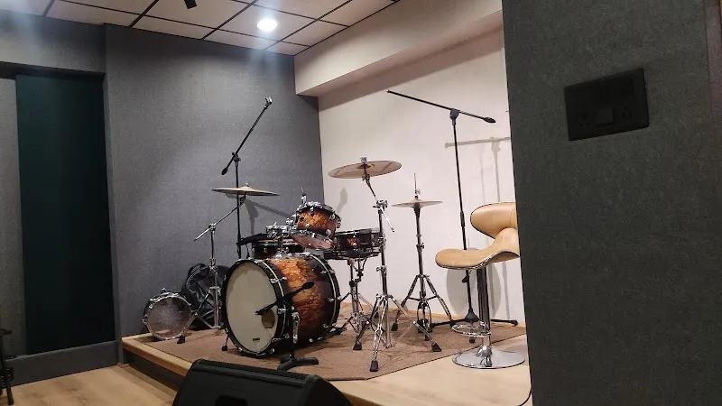 Rococo Studio & Jamspace
