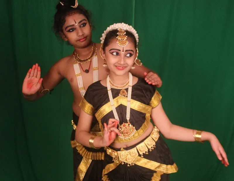 Tiptoes dance studio