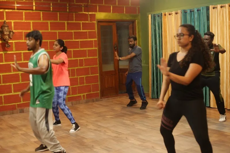 Tiptoes dance studio