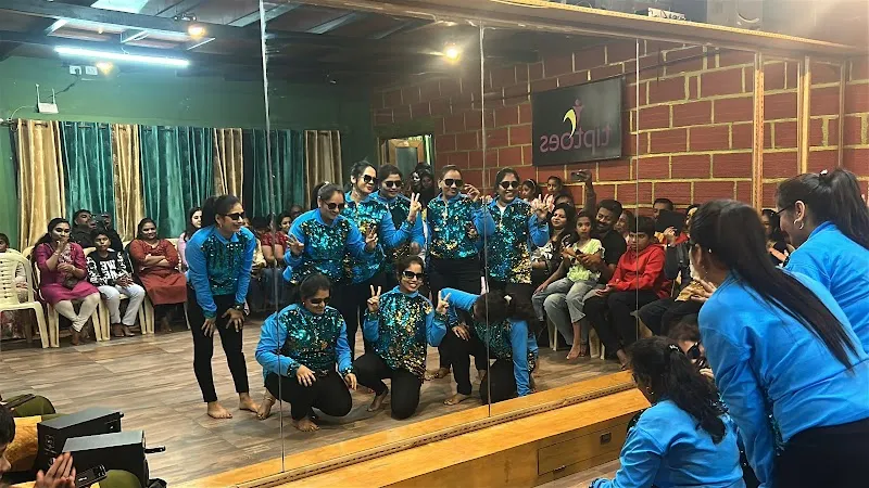 Tiptoes dance studio