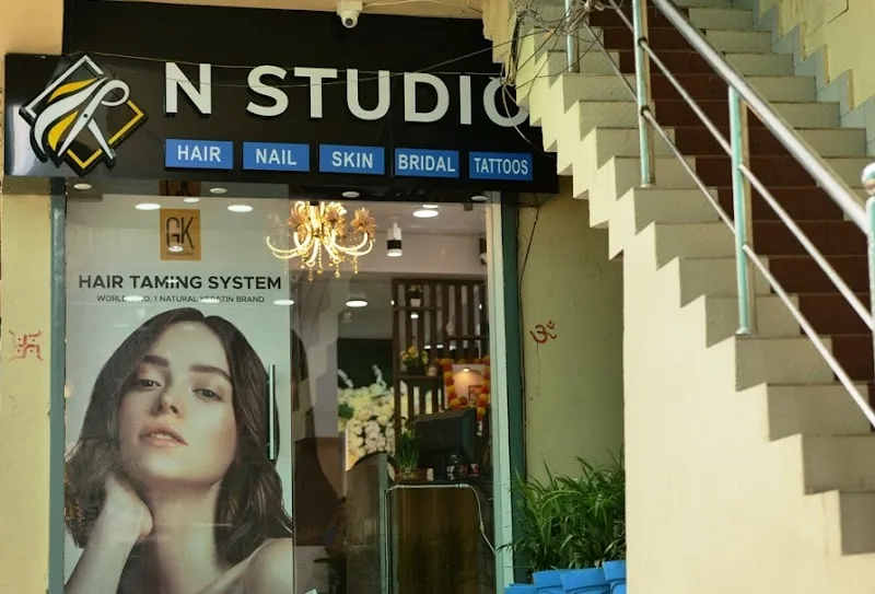 N STUDIO * A Professional Unisex Salon *