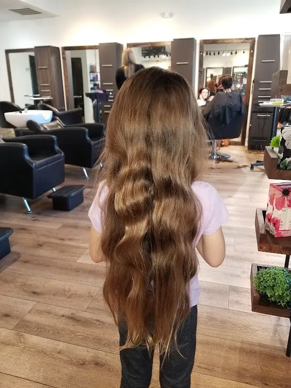 Olivialane Salon