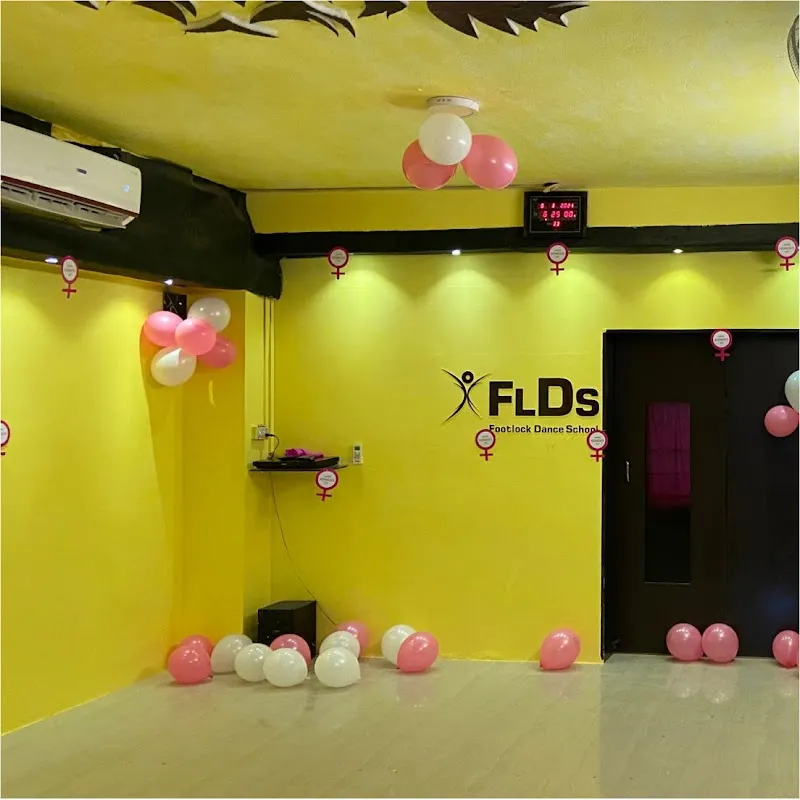 Foot Lock Dance School Airport