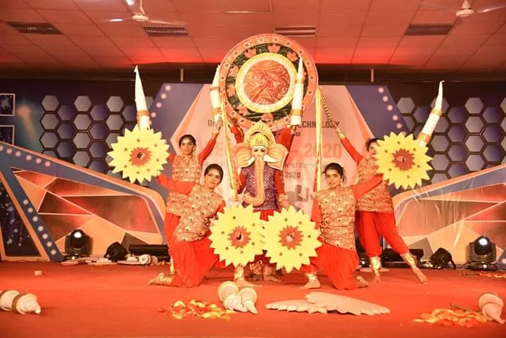 Foot Lock Dance School Airport