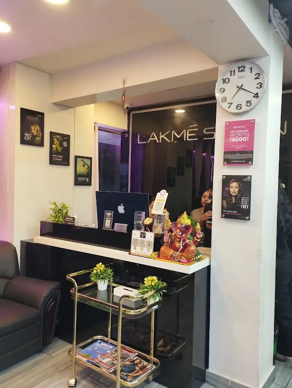 Lakme Salon For Him and Her in Saheed Nagar,Bhubaneswar