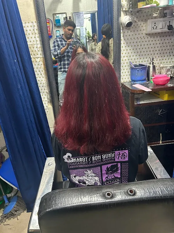 GLOWISH BEAUTY SALON