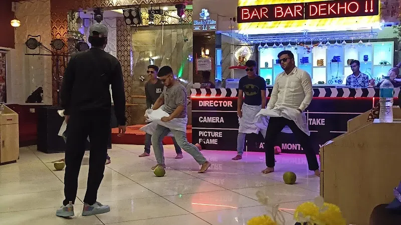 Praveen Dance Academy (PDA)