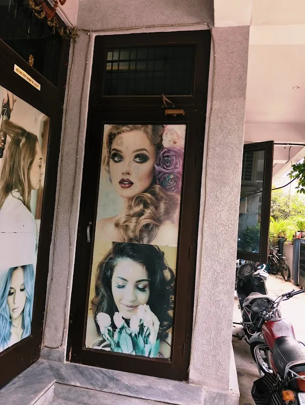 Style N Shades Spa Beauty Salon (Females Only)
