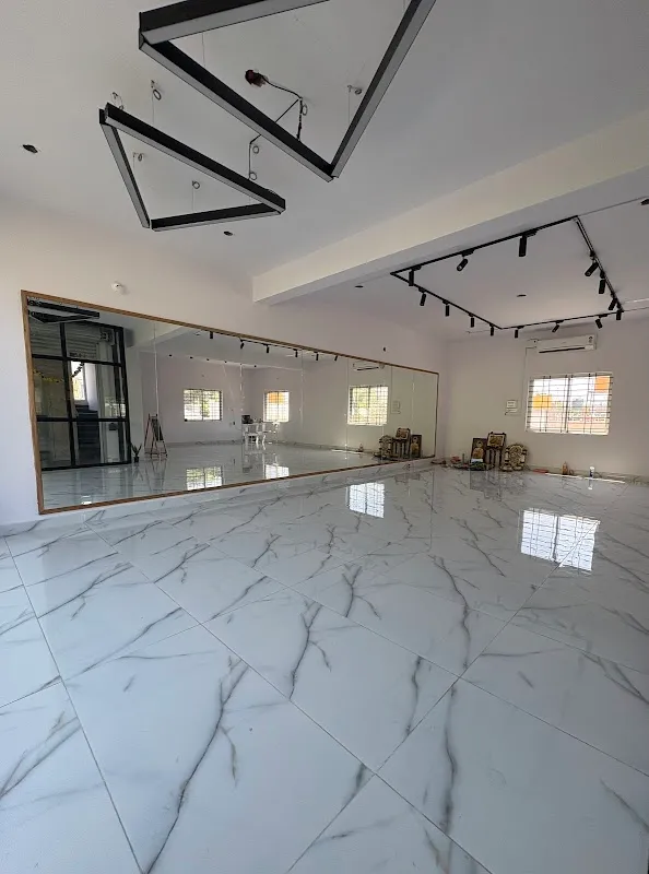 R1 Dance and Yoga Studio