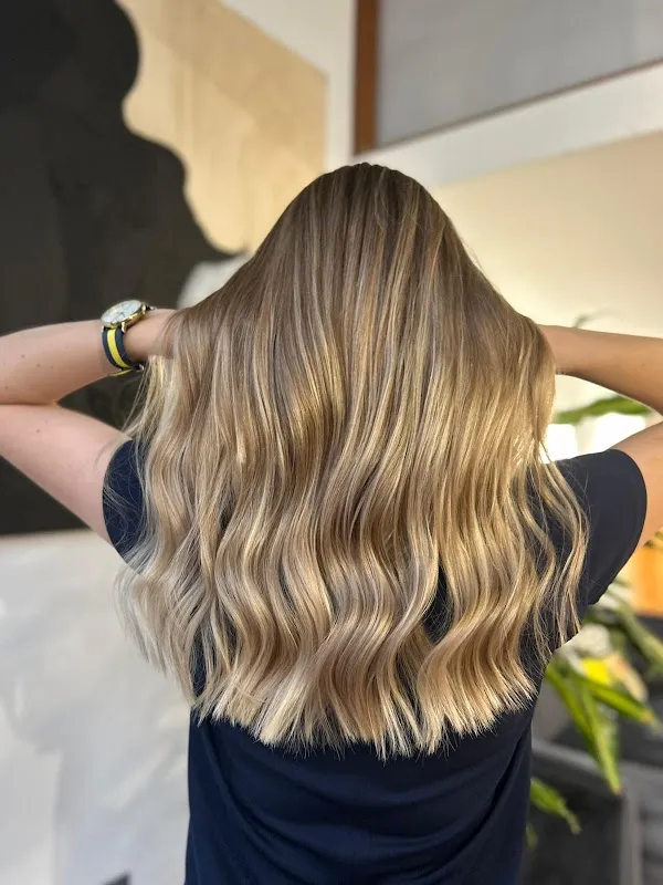 Salon Fryzjerski | Hair House Warsaw