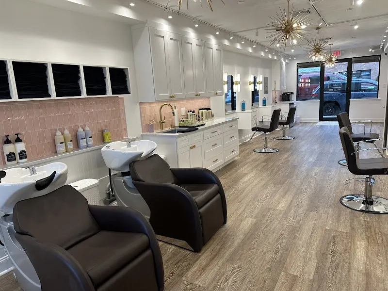 Artisan Salon LLC