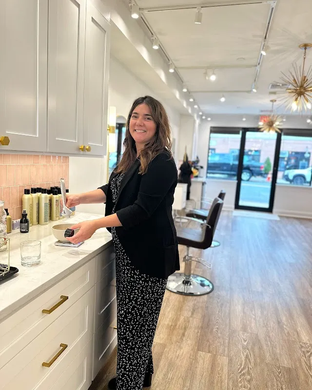 Artisan Salon LLC