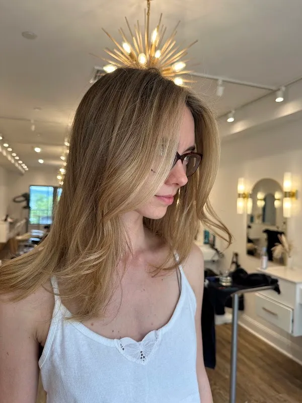 Artisan Salon LLC
