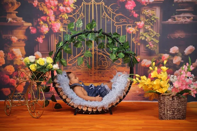 sunray baby prop studio (A/C)