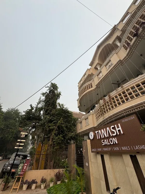 Tanash Unisex Salon