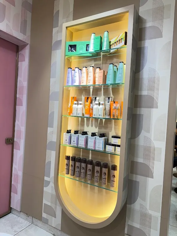 Tanash Unisex Salon