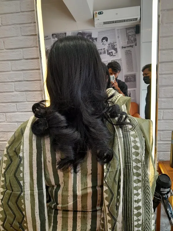 Habibs Hair And Beauty Salon Akola