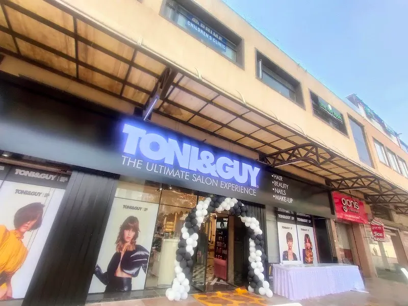 Toni & Guy Sushant Golf City Lucknow – Premium Hair & Beauty Salon
