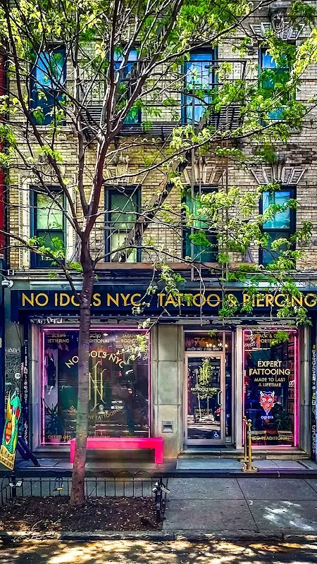 NO IDOLS TATTOO & PIERCING