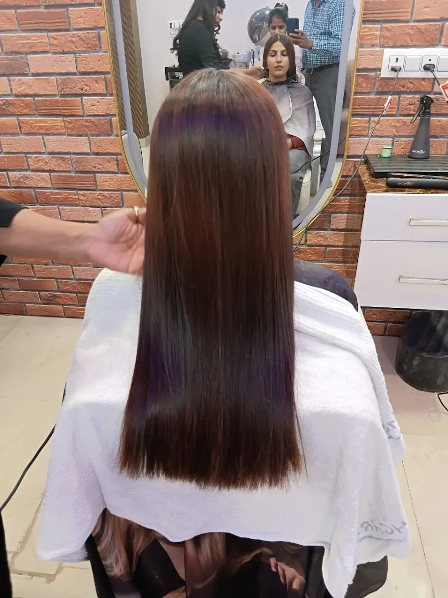 OM UNISEX SALON | BEST UNISEX SALON IN FARIDABAD