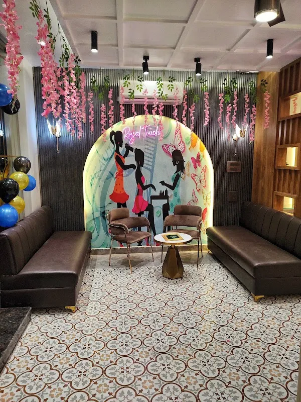 Royal Touch Salon