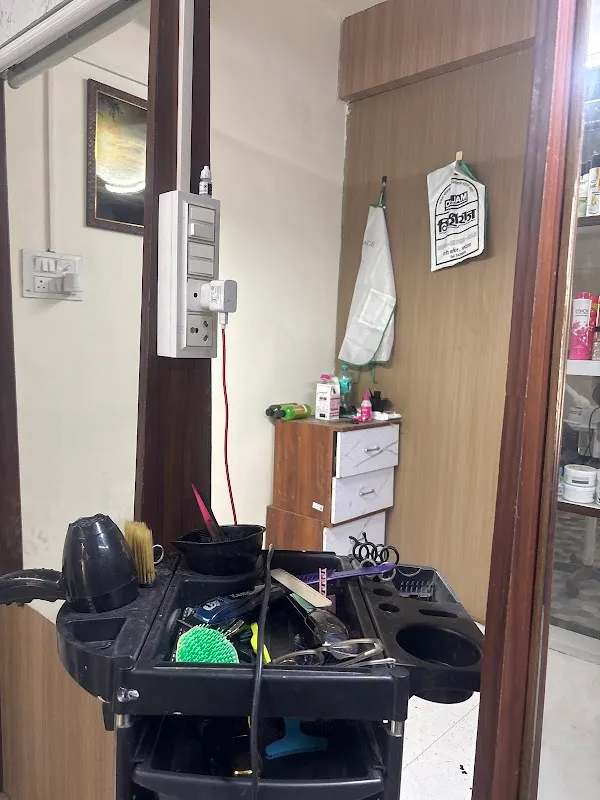 Hair City Unisex Salon Geeta Nagar