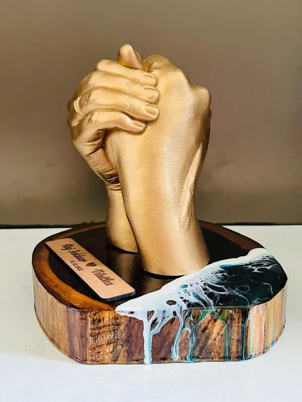 CAST AND SCULPT