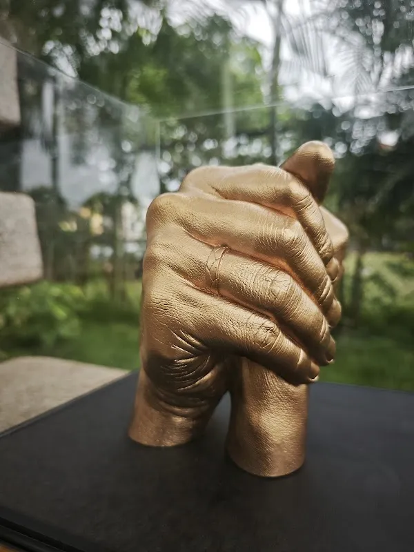 CAST AND SCULPT