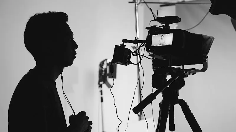 fewStones Corporate Video Production
