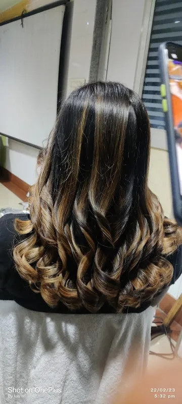 Urbano Salon & Spa