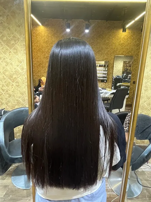 Glow Studio Nail, Eyelashes Extensions & Hair Salon - Goregaon