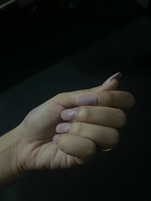 Glow Studio Nail, Eyelashes Extensions & Hair Salon - Goregaon
