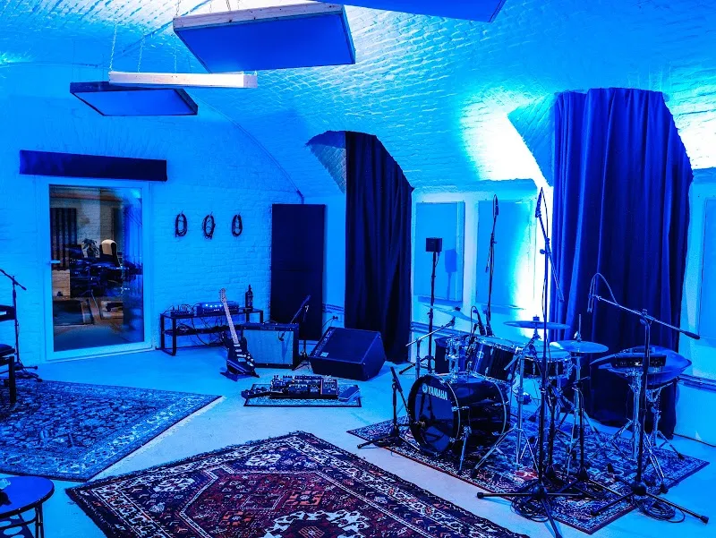 Roundwave Recording Studios