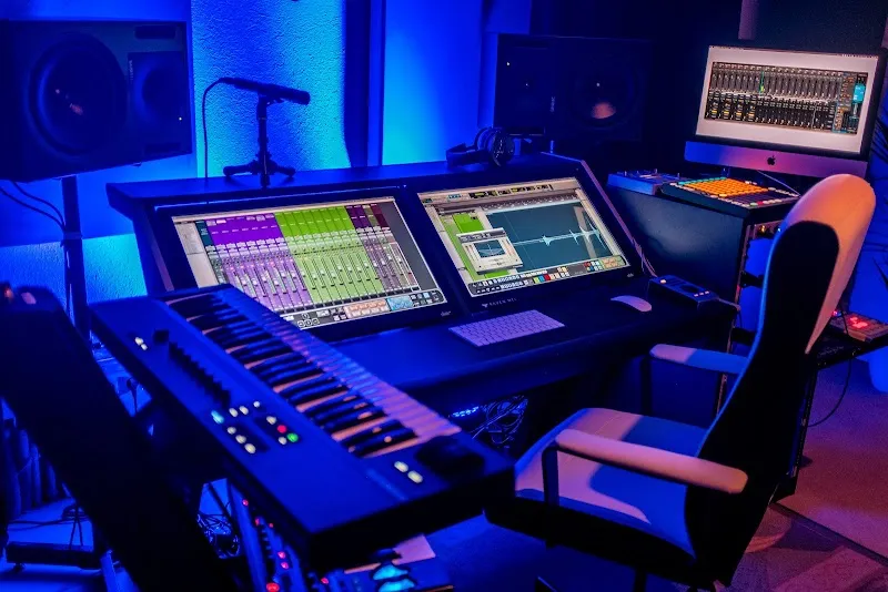 Roundwave Recording Studios