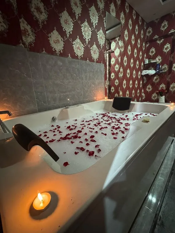 Gold Luxury Spa | Best Spa In Thane
