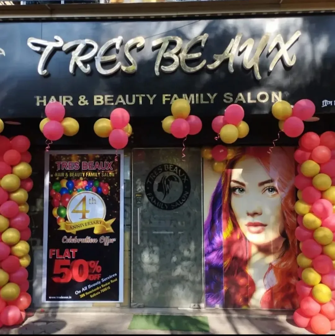 Tres Beaux family salon