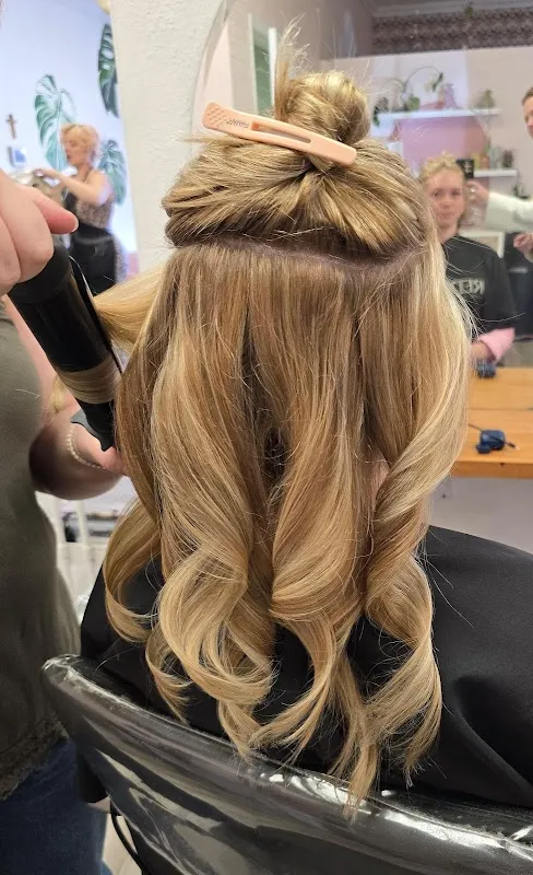 Salon Vibe